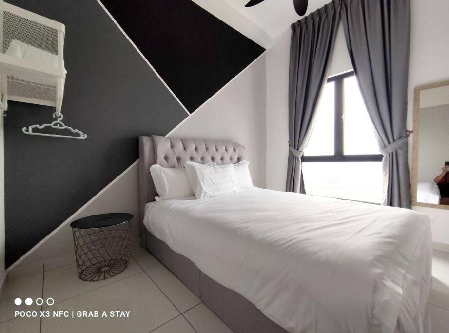 The Horizon 3br L19 By Grab A Apartment *