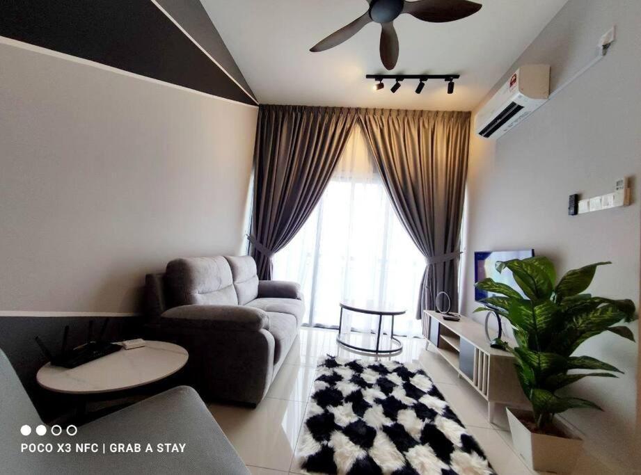 Apartment The Horizon 3br L19 By Grab A *